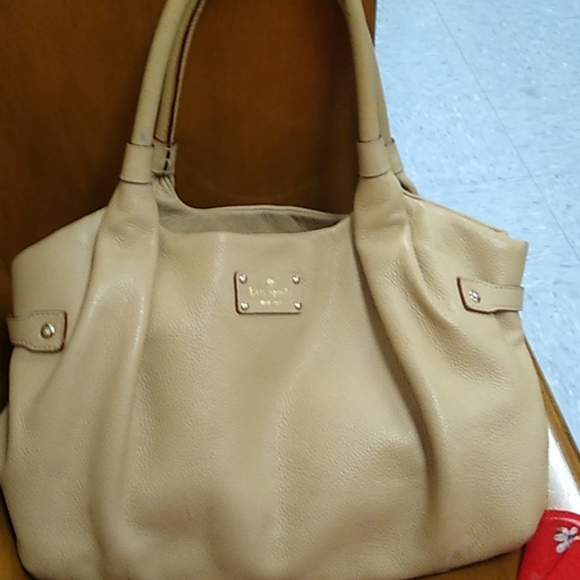 Light tan/beige Kate Spade♠️Stevie Satchel - Picture 1 of 7